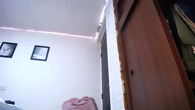 maturehoxx online show from March 15, 6:58 am