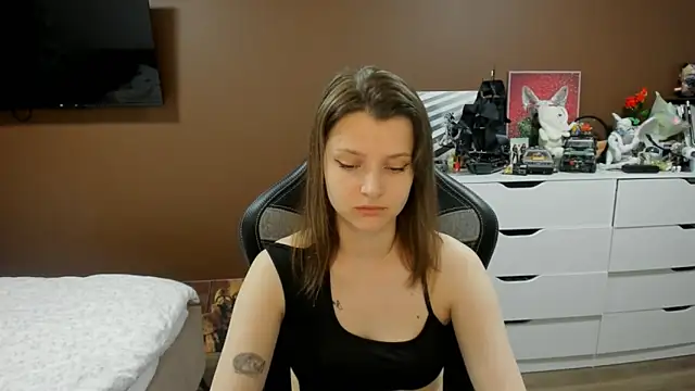 SoniNesti online show from June 18, 3:49 pm