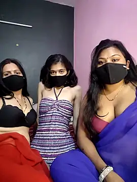 cutee  crazy online show from February 14, 2:14 pm