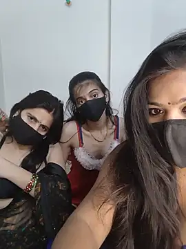 cutee  crazy online show from June 3, 2:55 pm