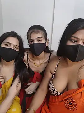 cutee  crazy online show from June 4, 2:01 pm
