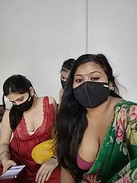 cutee  crazy online show from June 8, 2:06 pm