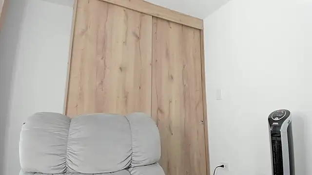 Snapshot of xspecialoomx chatting on March 4, 2:01 pm xspecialoomx online show from March 4, 2:01 pm