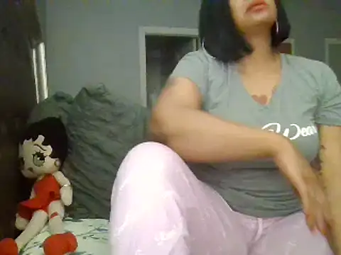MSweetLindaParks online show from December 14, 1:06 am