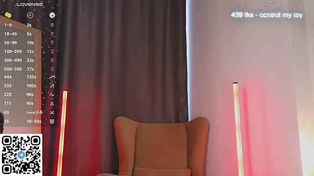 Snapshot of angelapixiee chatting on February 7, 5:20 am angelapixiee online show from February 7, 5:20 am