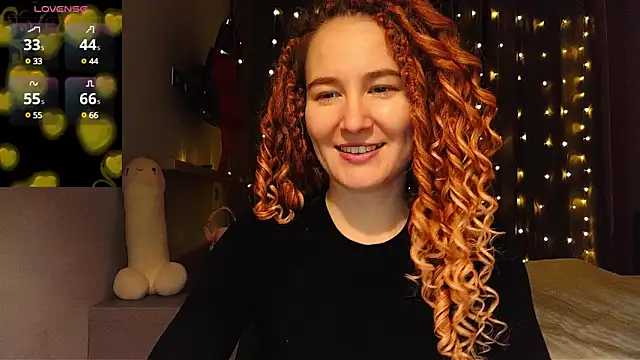 Snapshot of AgnesGraham chatting on December 17, 7:48 pm AgnesGraham online show from December 17, 7:48 pm