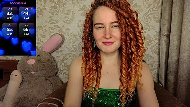 Snapshot of AgnesGraham chatting on December 30, 9:19 pm AgnesGraham online show from December 30, 9:19 pm