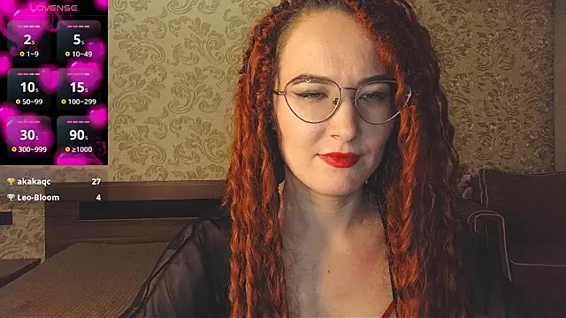 Snapshot of AgnesGraham chatting on February 14, 8:48 pm AgnesGraham online show from February 14, 8:48 pm