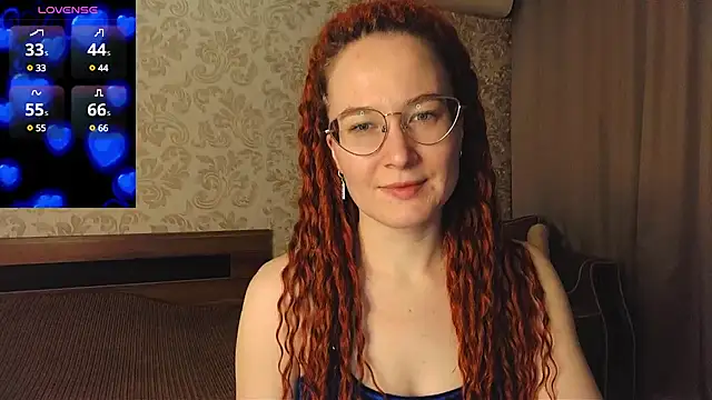 Snapshot of AgnesGraham chatting on February 19, 8:41 pm AgnesGraham online show from February 19, 8:41 pm