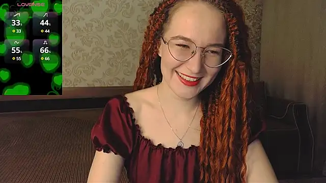 Snapshot of AgnesGraham chatting on March 8, 9:51 pm AgnesGraham online show from March 8, 9:51 pm
