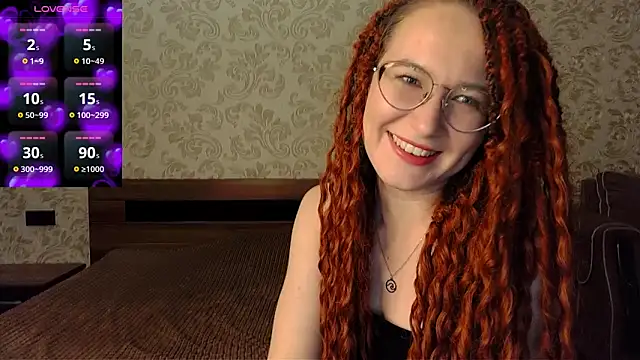 Snapshot of AgnesGraham chatting on March 17, 12:30 am AgnesGraham online show from March 17, 12:30 am