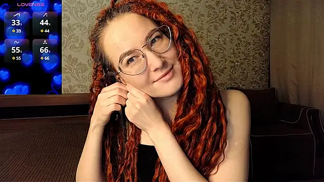 Snapshot of AgnesGraham chatting on March 22, 10:48 pm AgnesGraham online show from March 22, 10:48 pm