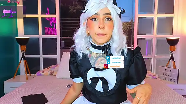 Snapshot of Evangelyne_1 chatting on January 18, 3:38 pm Evangelyne 1 online show from January 18, 3:38 pm