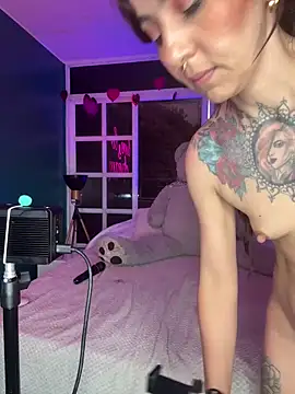 Snapshot of Evangelyne_1 chatting on February 18, 9:53 pm Evangelyne 1 online show from February 18, 9:53 pm