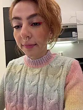 Snapshot of Evangelyne_1 chatting on November 25, 3:01 pm Evangelyne 1 online show from November 25, 3:01 pm