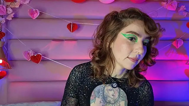 Snapshot of Evangelyne_1 chatting on February 15, 3:42 pm Evangelyne 1 online show from February 15, 3:42 pm