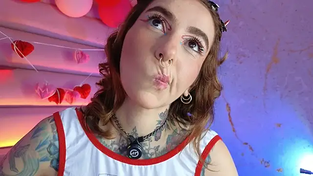 Snapshot of Evangelyne_1 chatting on February 19, 3:41 pm Evangelyne 1 online show from February 19, 3:41 pm