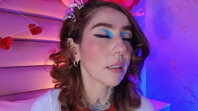 Snapshot of Evangelyne_1 chatting on February 22, 3:43 pm Evangelyne 1 online show from February 22, 3:43 pm