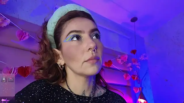 Snapshot of Evangelyne_1 chatting on February 24, 3:43 pm Evangelyne 1 online show from February 24, 3:43 pm