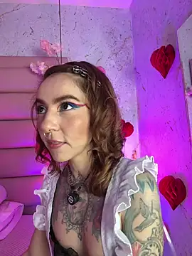 Snapshot of Evangelyne_1 chatting on March 7, 3:42 pm Evangelyne 1 online show from March 7, 3:42 pm