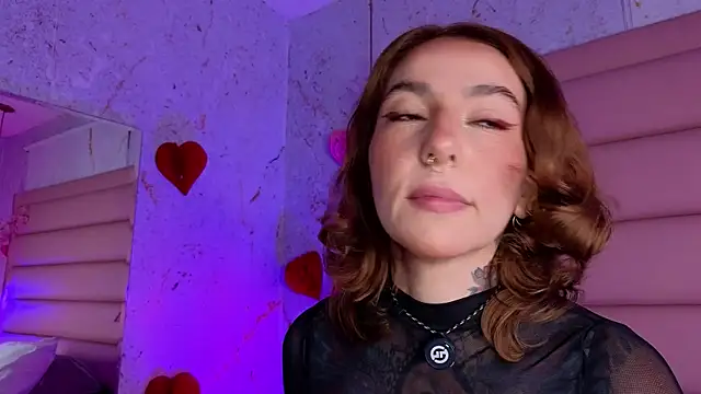 Snapshot of Evangelyne_1 chatting on March 27, 3:34 pm Evangelyne 1 online show from March 27, 3:34 pm