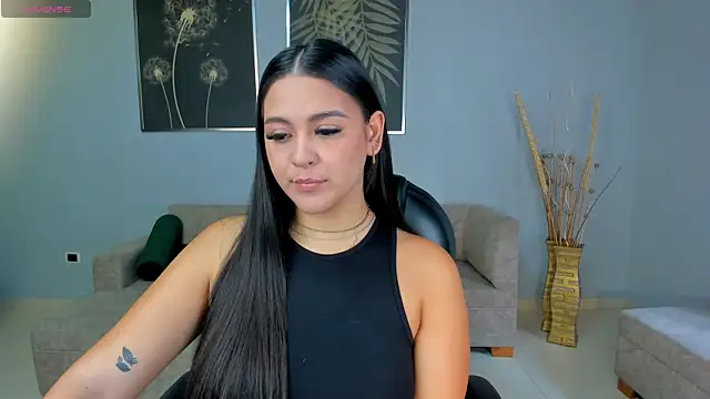 ToriCrossX online show from January 2, 12:24 pm