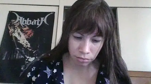 petitedoll29 online show from December 3, 9:01 pm