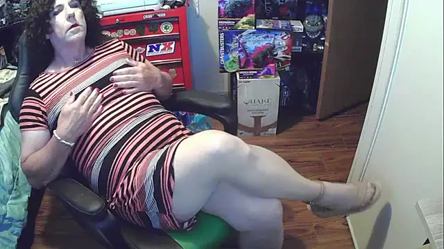 EricaPantyhose online show from September 22, 2:30 pm