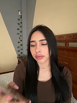 isabella jade online show from October 17, 1:25 pm