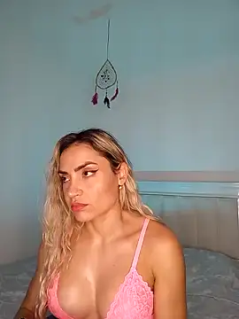 ASHLEY BLAIR online show from December 18, 6:25 pm