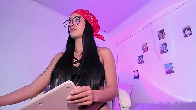 ineedmydaddy  online show from March 9, 4:05 am