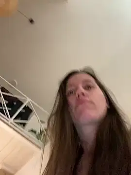 Snapshot of Nicole-Ray chatting on March 1, 12:29 pm Nicole-Ray online show from March 1, 12:29 pm