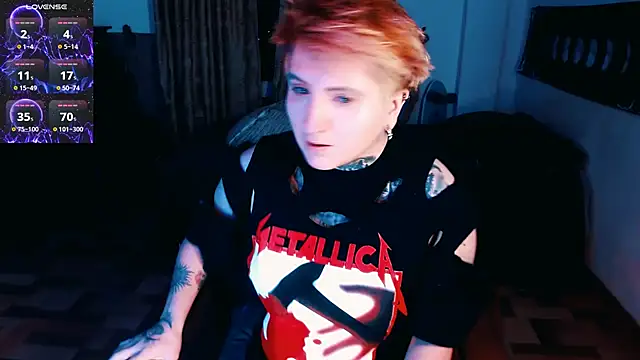 Snapshot of Marieblueeyes chatting on November 14, 1:37 am Marieblueeyes online show from November 14, 1:37 am