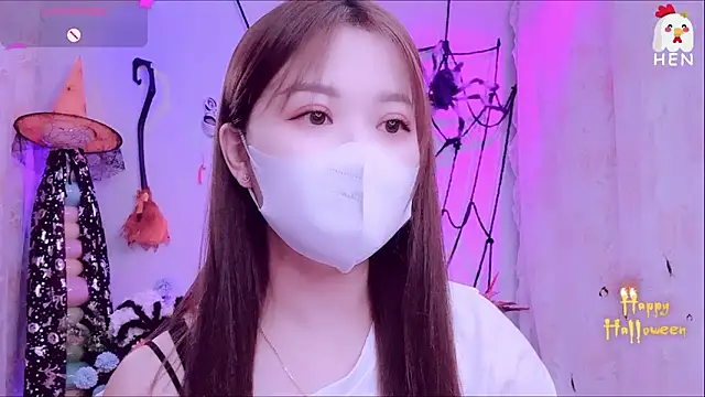 Snapshot of hen237 chatting on October 24, 10:06 pm hen237 online show from October 24, 10:06 pm