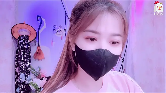 Snapshot of hen237 chatting on November 9, 4:00 am hen237 online show from November 9, 4:00 am