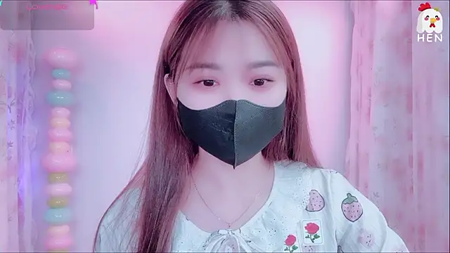 Snapshot of hen237 chatting on November 11, 12:32 am hen237 online show from November 11, 12:32 am