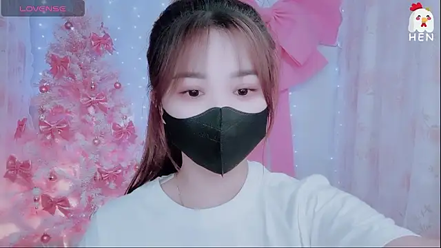 Snapshot of hen237 chatting on December 5, 4:58 pm hen237 online show from December 5, 4:58 pm