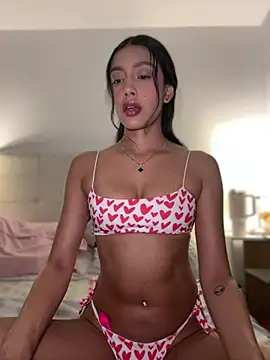 Snapshot of SelenaStone chatting on February 16, 9:55 pm SelenaStone online show from February 16, 9:55 pm