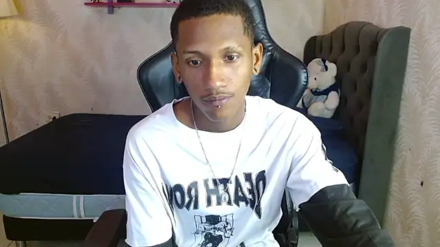 Snapshot of ManSant chatting on October 15, 3:56 pm ManSant online show from October 15, 3:56 pm