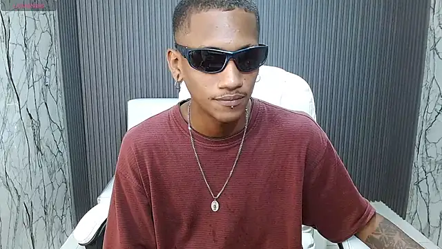 Snapshot of ManSant chatting on October 22, 3:12 pm ManSant online show from October 22, 3:12 pm