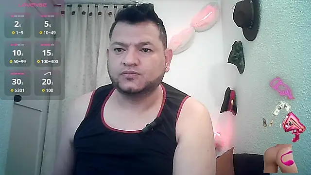Snapshot of SexDiffrent chatting on September 15, 2:39 pm SexDiffrent online show from September 15, 2:39 pm