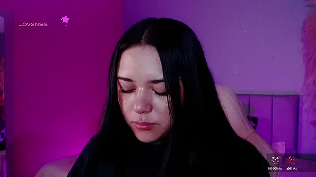 kim blake online show from December 9, 1:02 pm
