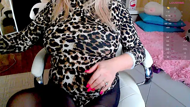 PamHardFuck online show from February 22, 11:46 am