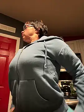 YogaHottie76 online show from January 24, 1:36 pm