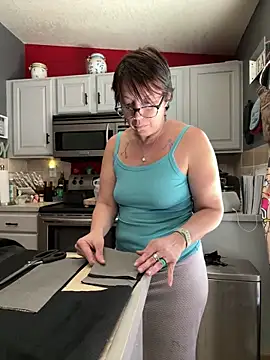 YogaHottie76 online show from January 31, 8:33 pm