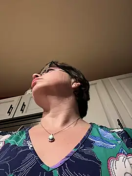 YogaHottie76 online show from February 2, 2:02 pm