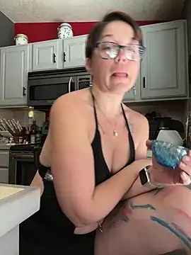 YogaHottie76 online show from February 20, 5:07 pm