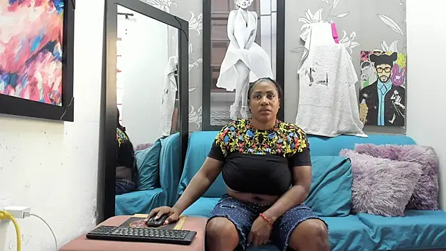 Karen Bis online show from January 14, 8:58 pm