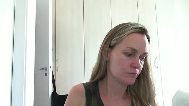Annylove1 online show from January 16, 2:19 pm