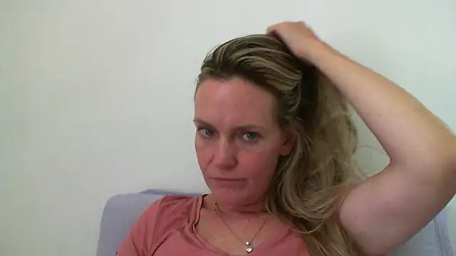 Annylove1 online show from January 22, 2:56 pm